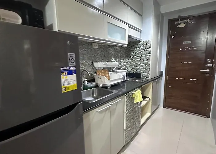 Sea Residences Tower A 9th Floor Pool View Apartment *